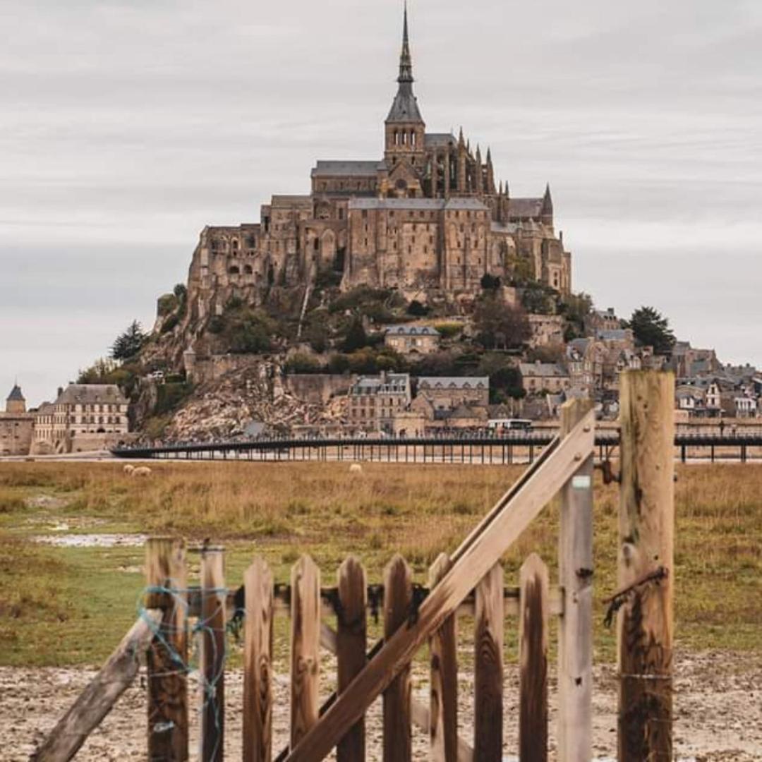 La Maison Du Mont Saint Michel Bed and Breakfast Pontorson Exterior foto